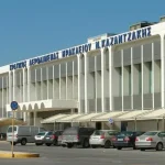 Χάος προκάλεσε τουρίστρια πριν την απογείωση στο αεροδρόμιο Ηρακλείου