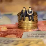 Συντάξεις: Πότε ξεκινούν οι πληρωμές