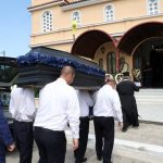 Πένθος και θλίψη στο τελευταίο αντίο στον Τάκη Γκώνια