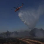Ηράκλειο: Σε ύφεση και οριοθετημένη η φωτιά στα Φαβριανά