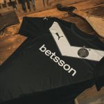 ΟΦΗ: “Η 1η φανέλα: V for Victory”