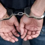 Hράκλειο: Σκαρφάλωνε σε μπαλκόνια, παρακολουθούσε γυναίκες και επιχειρούσε να μπει στα σπίτια τους – Τα ψηφιακά ευρήματα του 40χρονου Ηρακλειώτη που συνελήφθη σοκάρουν