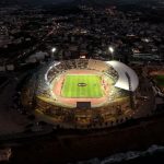 Ανατριχιαστική στιγμή: Ο ύμνος του Europa League και το σεντόνι στο Παγκρήτιο στάδιο!