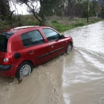 Ισχυρή βροχόπτωση και φθινοπωρινό σκηνικό στο Ηράκλειο