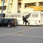 Έφτασε στο Παγκρήτιο στάδιο για το παιχνίδι με τη Μπάγερ Λεβερκούζεν η αποστολή του ΟΦΗ