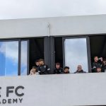 Δίπλα στους συμπαίκτες του ο Τσαλπατούρος παρά τον τραυματισμό του